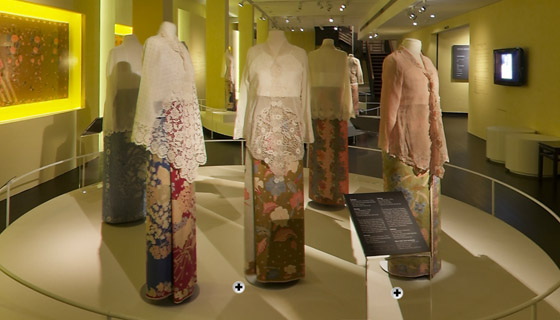 Sarong Kebaya: Peranakan fashion and its international sources exhibition online virtual tour